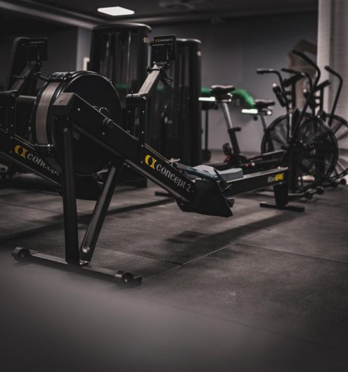 Concept2 Ruderergometer und Skiergometer im Kraftwerk Mittelbiberach für Ausdauertraining.